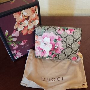 Gucci Blooms Bifold Card Case Wallet
